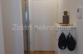 Zvezdara, Lux stan 90m2+ 22m2 terasa kod Kluza, Zvezdara, Appartment