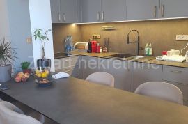 Zvezdara, Lux stan 90m2+ 22m2 terasa kod Kluza, Zvezdara, Appartement