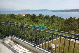 LUKSUZNA VILLA U CRIKVENICI SA VELIKOM OKUĆNICOM, Crikvenica, Casa