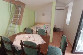 Apartman s dvorištem!, Vodnjan, Wohnung