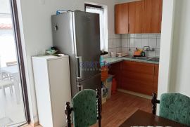 Apartman s dvorištem!, Vodnjan, Stan