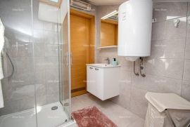 Stan Medulin. Moderan apartman sa velikom terasom i pogledom na more, Medulin, Appartment