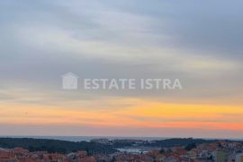 Penthouse Vidikovac, POGLED MORE!!, Pula, Apartamento