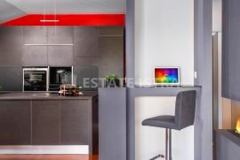 Penthouse Vidikovac, POGLED MORE!!, Pula, Appartamento