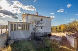 CRIKVENICA, JADRANOVO- kuća 129m2 s pogledom na more + okoliš 440m2, Crikvenica, Haus