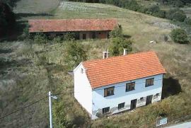 Kuća za adaptaciju sa 4.687m² okućnice na području Zlatar Bistrice, Zlatar-Bistrica, House