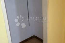 Apartman 50m do mora, Crikvenica, شقة