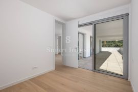 OPATIJA, stan 2S+DB u novogradnji s bazenom (P1-P), Opatija, Appartement