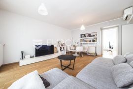 Zagreb, Martićeva, funkiconalan dvosoban stan na trećem katu NKP 67 m2, Zagreb, Apartamento