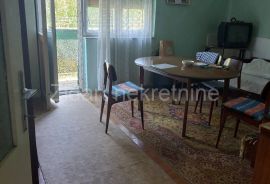 Zemun polje, 2.0, 52m2(2T), sa velikim podrumom, Zemun, Apartamento