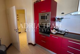 STAN U PRIZEMLJU S POGLEDOM NA MORE - DIKLO, ZADAR, Zadar, Appartment