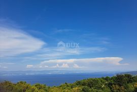 OPATIJA, MOŠĆENIČKA DRAGA - starina na reprezentativnom građevinskom zemljištu od 2139 m2, Mošćenička Draga, Дом