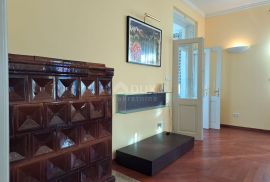 OPATIJA, CENTAR- Luksuzan stan od 180 m2 s pogledom na more i 4 parkirna mjesta, Opatija, Wohnung