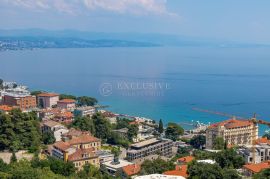 OPATIJA, CENTAR, PENTHOUSE s pogledom na more, bazen, garaža, Opatija, Flat