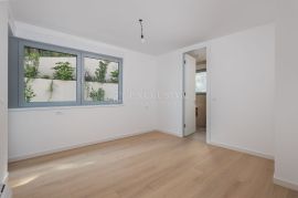 OPATIJA, CENTAR, PENTHOUSE s pogledom na more, bazen, garaža, Opatija, Kвартира