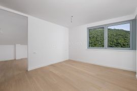 OPATIJA, CENTAR, PENTHOUSE s pogledom na more, bazen, garaža, Opatija, Appartment