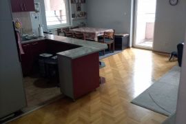 Titulo, Zvezdara, Appartment