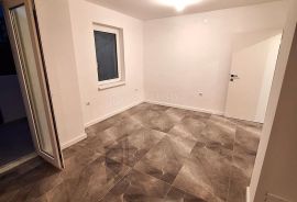 CRIKVENICA - NOVOUREĐENI STAN U CRIKVENICI, 27 m2, Crikvenica, Appartement