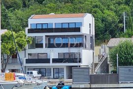 Jadranovo-trosoban stan prvi red do mora, Crikvenica, Wohnung