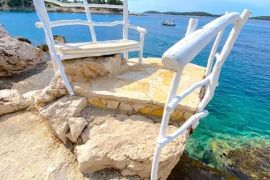 OTOK HVAR - Vila u gradu Hvaru prvi red do mora, Hvar, Casa