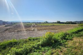 Zemljište 4.176m² uz staru Zagorsku magistralu, Veliko Trgovišće, Land