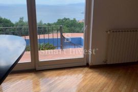 OPATIJA, vila s bazenom i pogledom na more na velikoj okućnici, Opatija, Casa