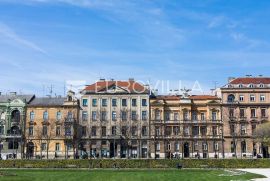 Zagreb, Šenoina, dvoetažan stan u potkrovlju, NKP 230 m2, adaptacija, Zagreb, Wohnung