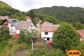 Tri objekta u Velikom Lipovcu - Samobor, Samobor - Okolica, House