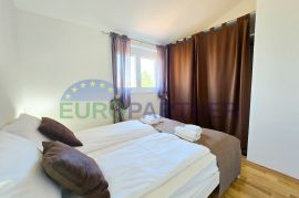 Stan s pogledom na more, 300m od mora, Poreč, Istra, Poreč, Appartment