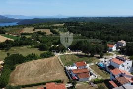 Barban, kuća s pomoćnim objektom i bazenom, Barban, Casa