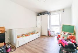 Elegantan dvosoban stan na Stoji!, Pula, Apartamento