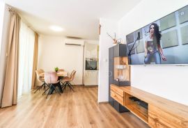 Elegantan dvosoban stan na Stoji!, Pula, Apartamento