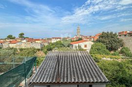 Vodnjan, autohtona kuća sa pogledom na more u gradskom jezgru, Vodnjan, House