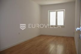 Zadar, Novi Bokanjac – Dvoetažni stan površine 140 m2 s predivnim vrtom od 95 m2, Zadar, Appartment