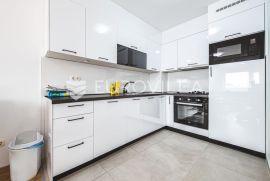 Zagreb, Borongaj, trosobni stan + GPM NKP 65 m2, Zagreb, Appartamento