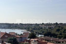 Istra, Banjole - trosoban stan u novogradnji na drugom katu, 82.17m2 s otvorenim pogledom na more, Medulin, Appartamento