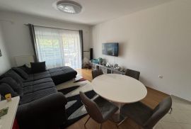 VIŠKOVO, MARINIĆI - stan, 2s + db + konoba 55 m2, okućnica!!!, Viškovo, Apartamento