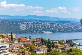 Opatija, centar, atraktivan trosoban stan u novogradnji s 2 terase NKP 125 m2, Opatija, شقة