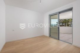 Opatija, centar, dvosoban stan u novogradnji  NKP 102 m2, Opatija, Apartamento