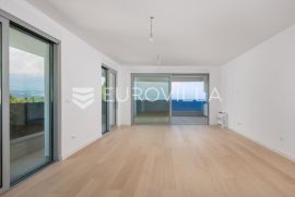 Opatija, Centar, prekrasan trosoban u novogradnji s pogledom na more NKP 110.54 m2, Opatija, Appartement