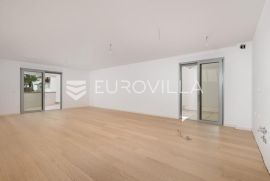 Opatija, centar, dvosoban stan u novogradnji  NKP 112 m2, Opatija, Kвартира