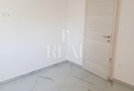 RAB-NOVOGRADNJA, 1S+DB, SPREMIŠTE I PARKING, Rab, Apartamento