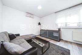 Zagreb, Trešnjevka, dvosoban novouređen stan 36,50 m2 s ostavom i parkirnim mjestom, Zagreb, Flat