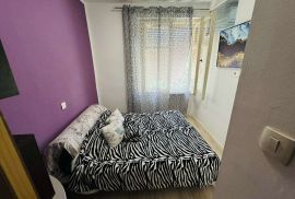 Stan na dobroj lokaciji u gradu, Pula, Istra, Pula, Apartamento