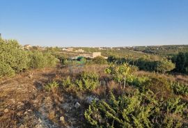 PRODAJA građevinsko zemljište 3321 m2 Donje Raštane, Sveti Filip I Jakov, Land