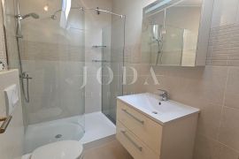 Crikvenica dvoetažni stan, Crikvenica, Apartamento