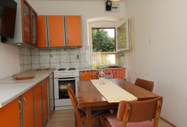 Rijeka, garsonijera na prvom katu, Rijeka, Appartement