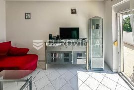 PRILIKA! Istra, Novigrad okolica, kuća sa 6 apartmana na 400m od mora!, Novigrad, Casa