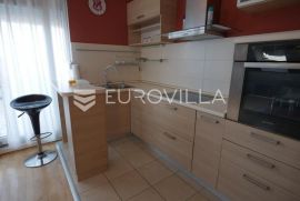 Split, Pazdigrad - dvosoban stan s terasom, Split, Apartamento