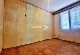 Donja Vežica, 2-soban stan za adaptaciju, Rijeka, Appartement